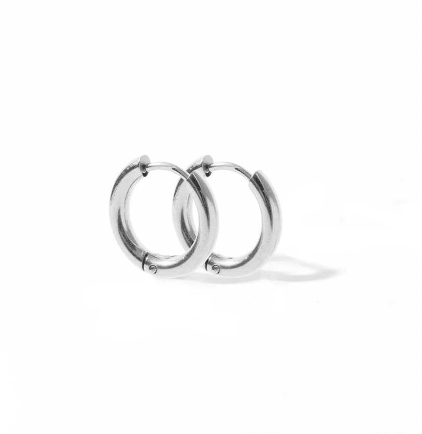 Huggie Earrings Scarlett Hoop Silver 10 MM | LINNY CO - Grayce's Boutique