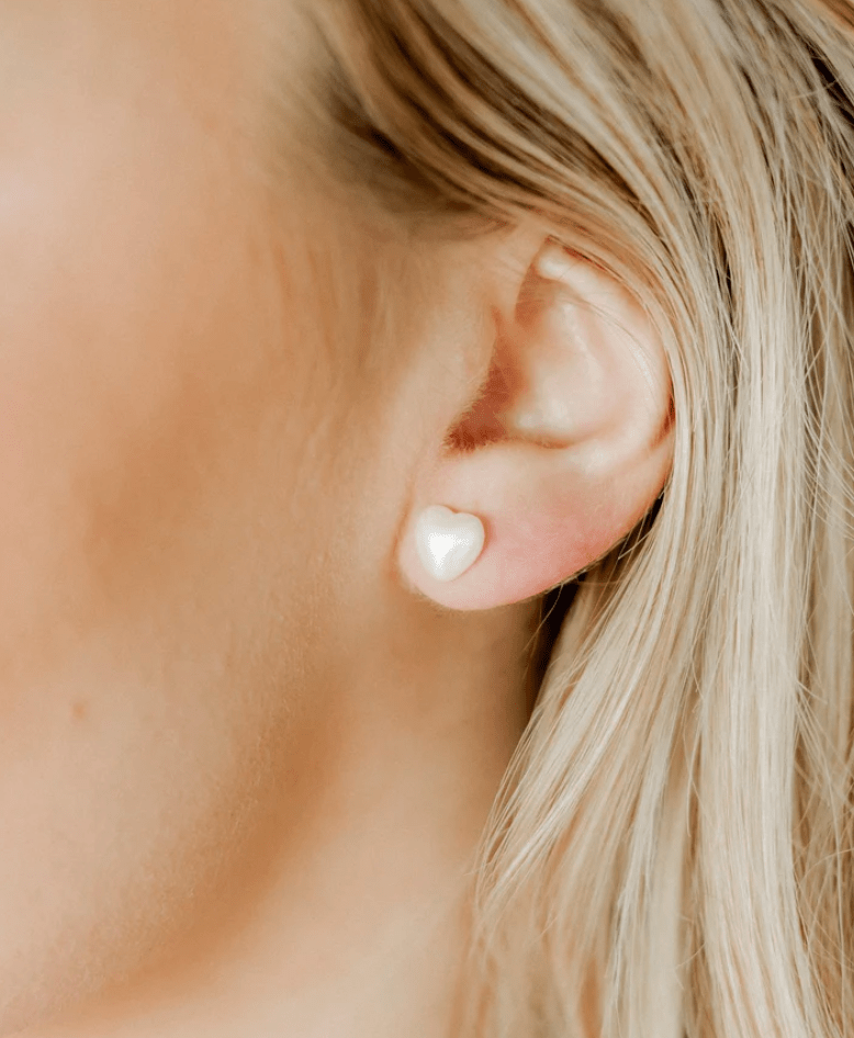 Lucia Small Screwback Stud Earrings | LINNY CO - Grayce's Boutique