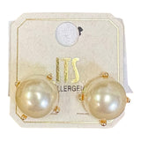 Simple Pearl Stud - Grayce's Boutique