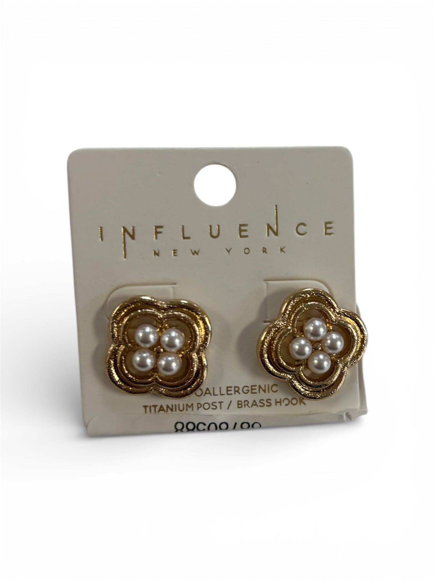 Watch Me Clover Pearl Studs - MainStreet Clothing Co.